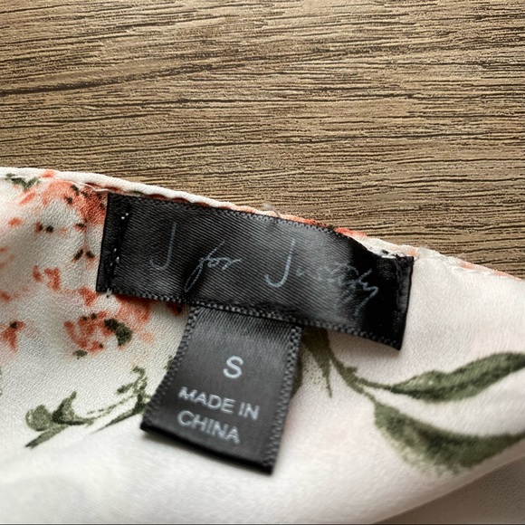 SOLD J is for Justify Summer Sheer Floral Top Sz S - Picture 5 of 9